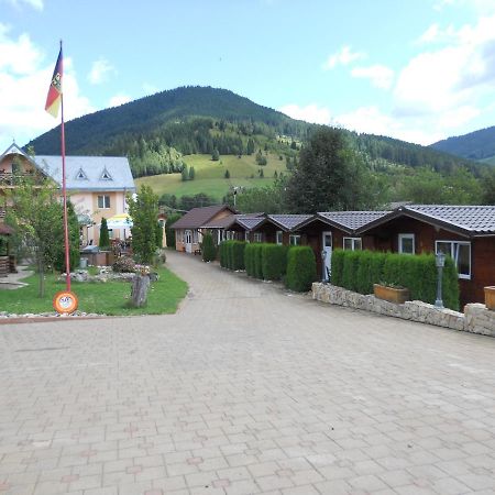 Ciocanesti Pension, Camping & Biker Station Zur Deutschen Eiche מראה חיצוני תמונה